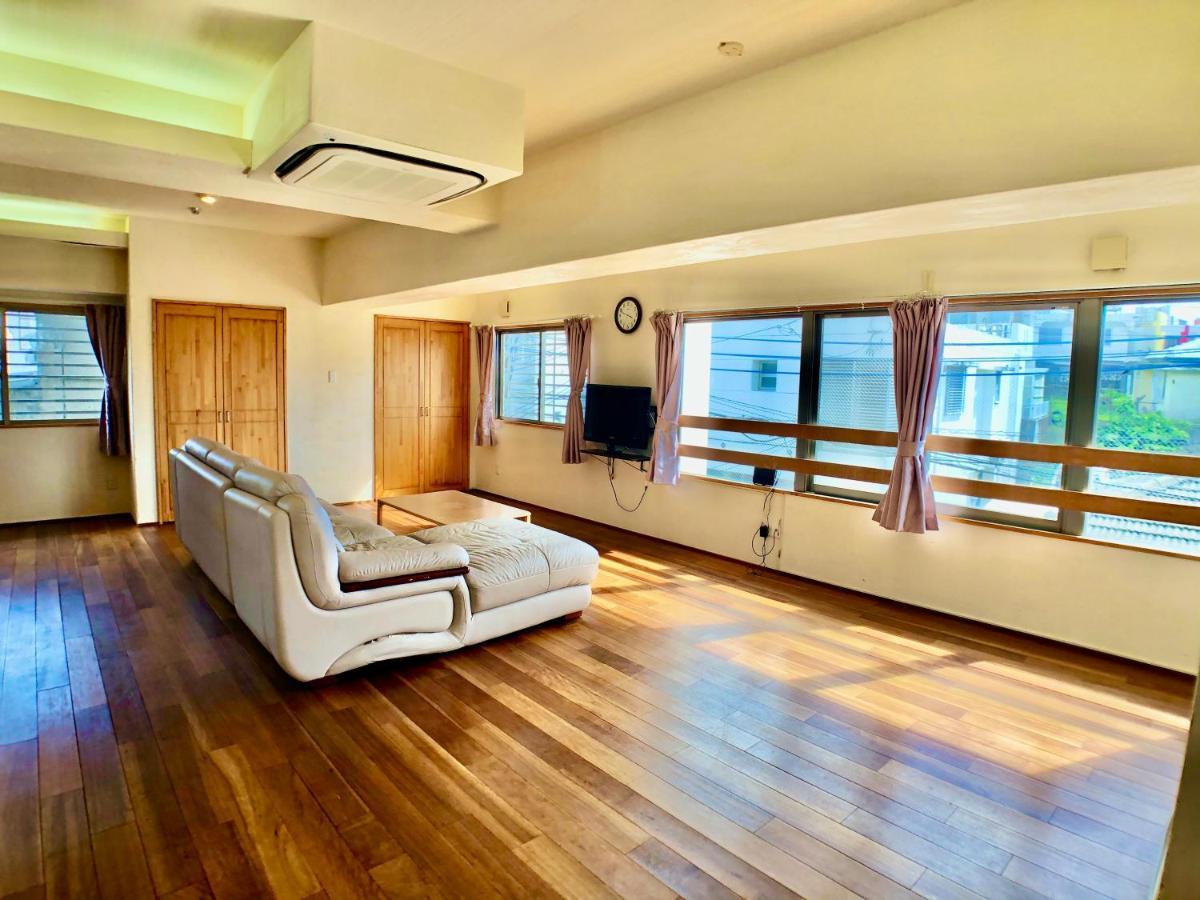 Robcondロブコンド Apartment Naha Bagian luar foto