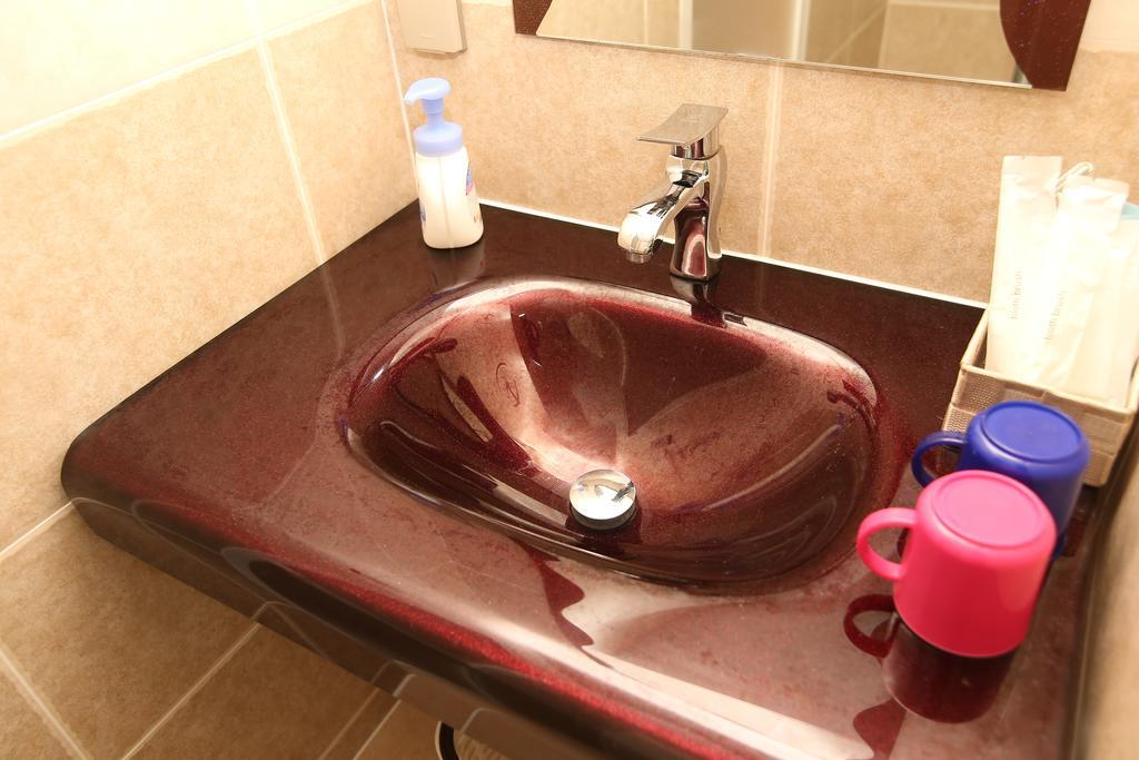 Robcondロブコンド Apartment Naha Bagian luar foto